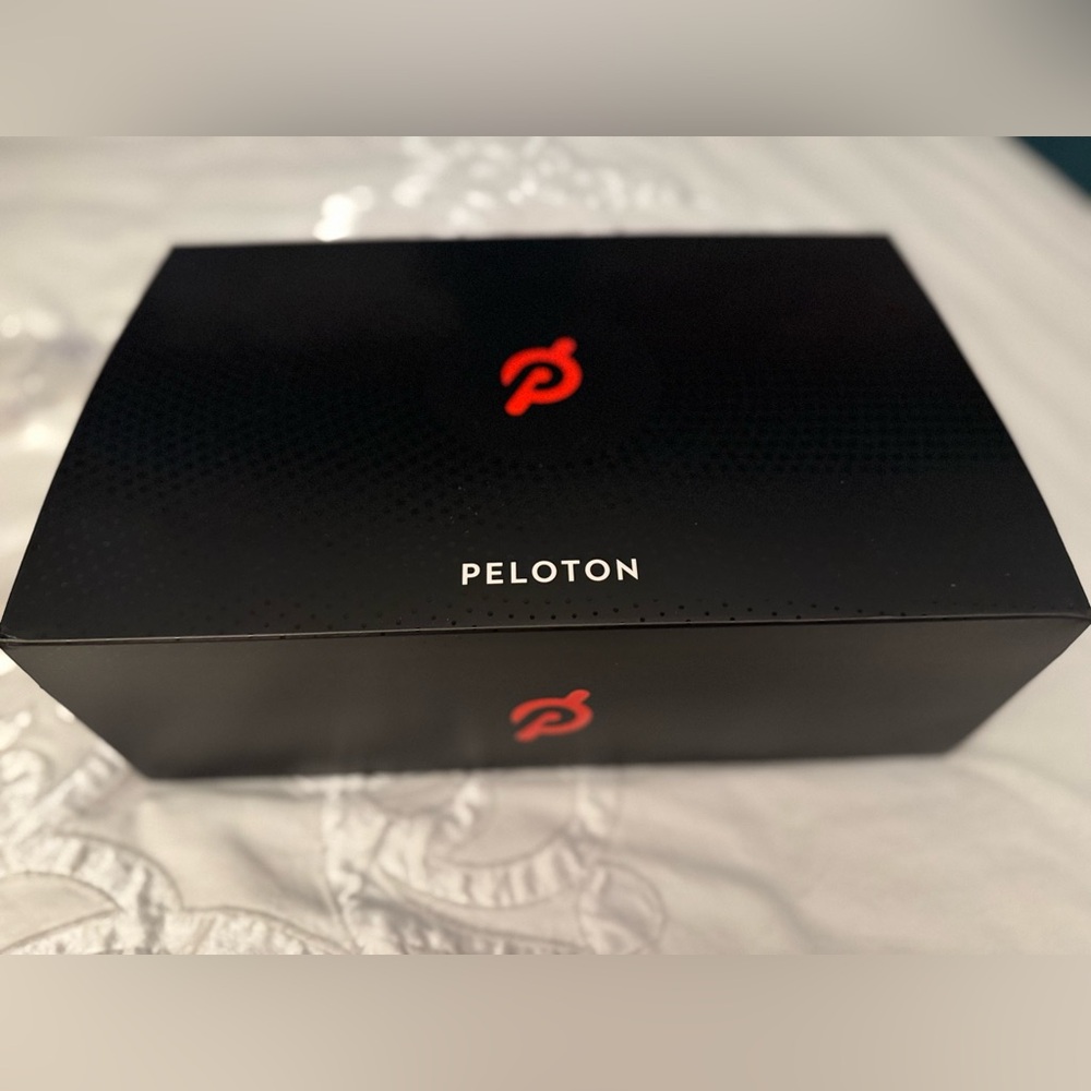 PELOTON CYCLING SHOES - Picture 13 of 14